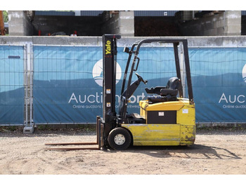 Chariot élévateur électrique YALE