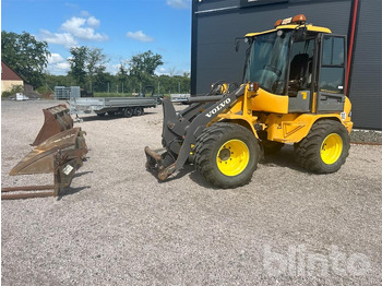 Chargeuse sur pneus VOLVO L30B