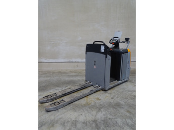 Préparateur de commandes STILL