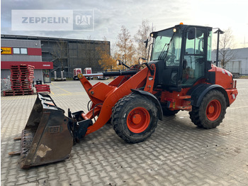 Chargeuse sur pneus CATERPILLAR 908H