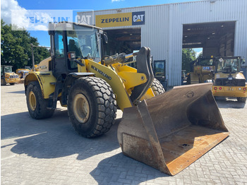 Chargeuse sur pneus NEW HOLLAND W190