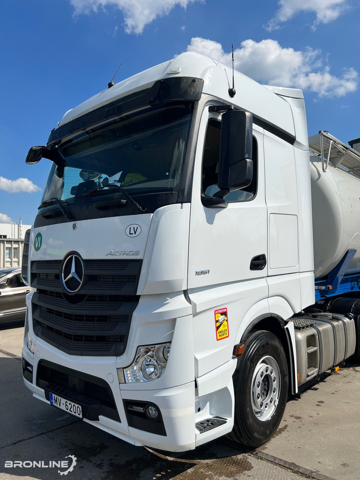 2021 Mercedes-Benz Actros 1851LS + 2007 Spitzer SK 2750 - Tracteur routier: photos 4 2021 Mercedes-Benz Actros 1851LS + 2007 Spitzer SK 2750 - Tracteur routier: photos 4