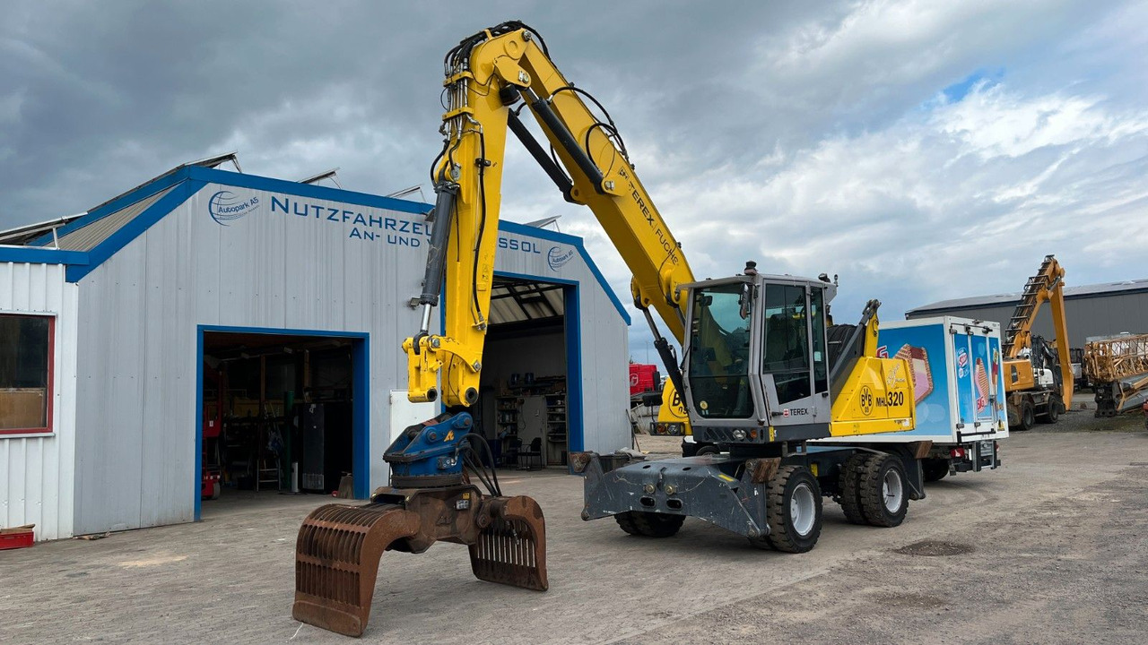 Fuchs TeRex MHL 320 D Umschlagbagger Greifer Pratzen - Pelle de manutention: photos 3 Fuchs TeRex MHL 320 D Umschlagbagger Greifer Pratzen - Pelle de manutention: photos 3