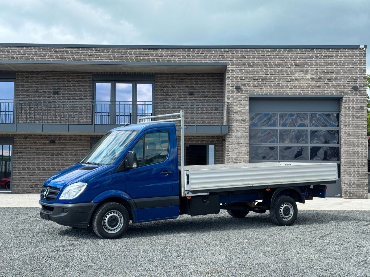 Mercedes-Benz Sprinter 316 CDI Pritsche - Utilitaire plateau: photos 1 Mercedes-Benz Sprinter 316 CDI Pritsche - Utilitaire plateau: photos 1