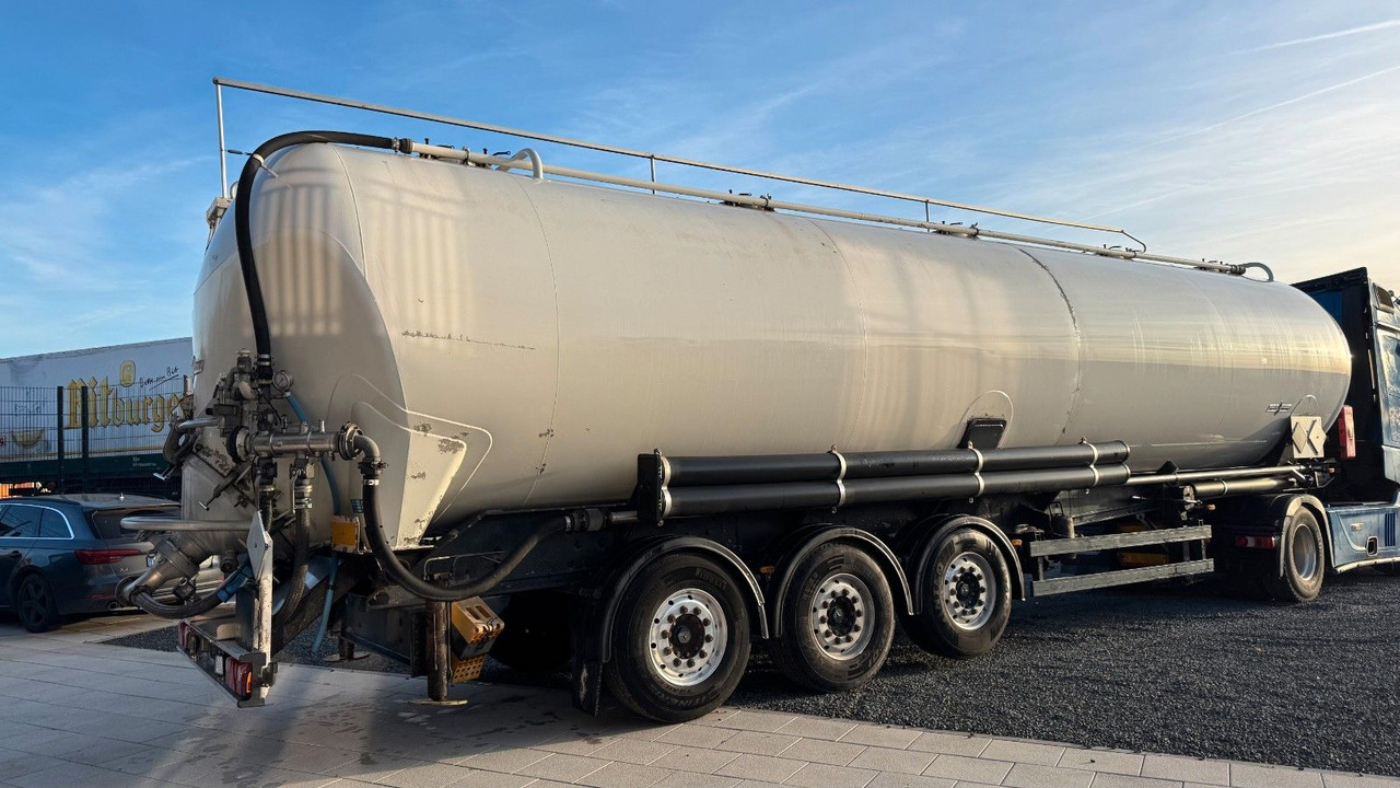 Spitzer SK 2760 CAL GGVS 60m³ Kippsilo - Citerne pulvérulente: photos 3 Spitzer SK 2760 CAL GGVS 60m³ Kippsilo - Citerne pulvérulente: photos 3