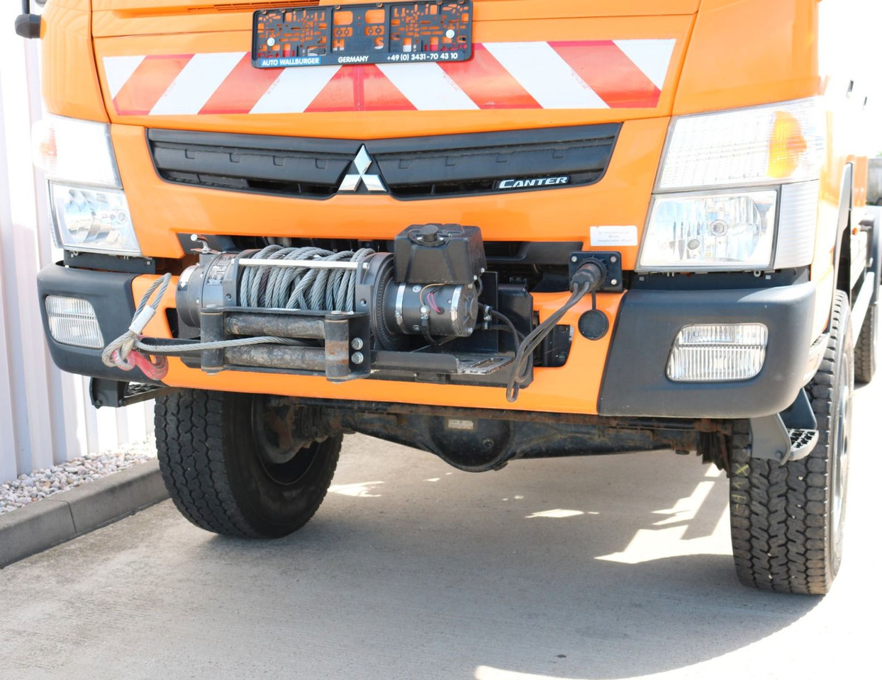 Mitsubishi CANTER 6C180 DOKA 4x4 KLIMA WINDE Standhz. 37tkm - Châssis cabine: photos 2 Mitsubishi CANTER 6C180 DOKA 4x4 KLIMA WINDE Standhz. 37tkm - Châssis cabine: photos 2