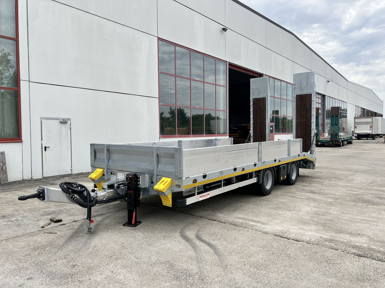 Möslein 21 t Tandemtieflader, Luftgefedert, NEU - Remorque porte-engin surbaissée: photos 2 Möslein 21 t Tandemtieflader, Luftgefedert, NEU - Remorque porte-engin surbaissée: photos 2