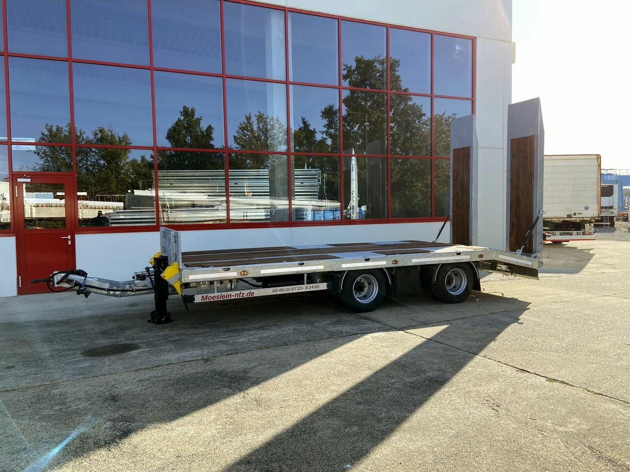 Möslein 21 t Tandemtieflader, Luftgefedert, NEU - Remorque porte-engin surbaissée: photos 2 Möslein 21 t Tandemtieflader, Luftgefedert, NEU - Remorque porte-engin surbaissée: photos 2