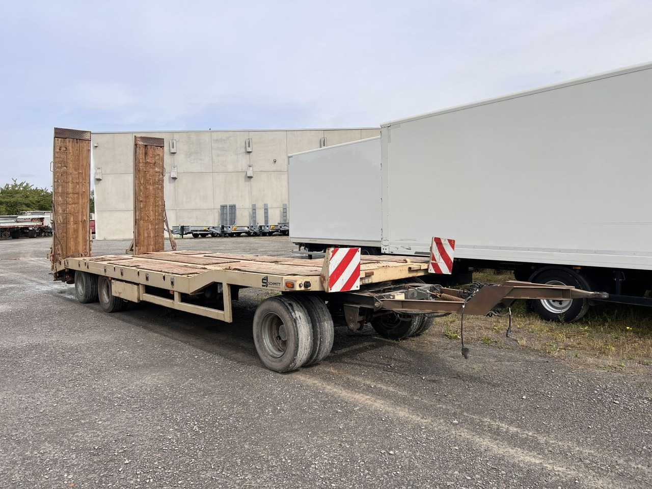 Möslein 3 Achs Tiefladeranhänger - Remorque porte-engin surbaissée: photos 3 Möslein 3 Achs Tiefladeranhänger - Remorque porte-engin surbaissée: photos 3