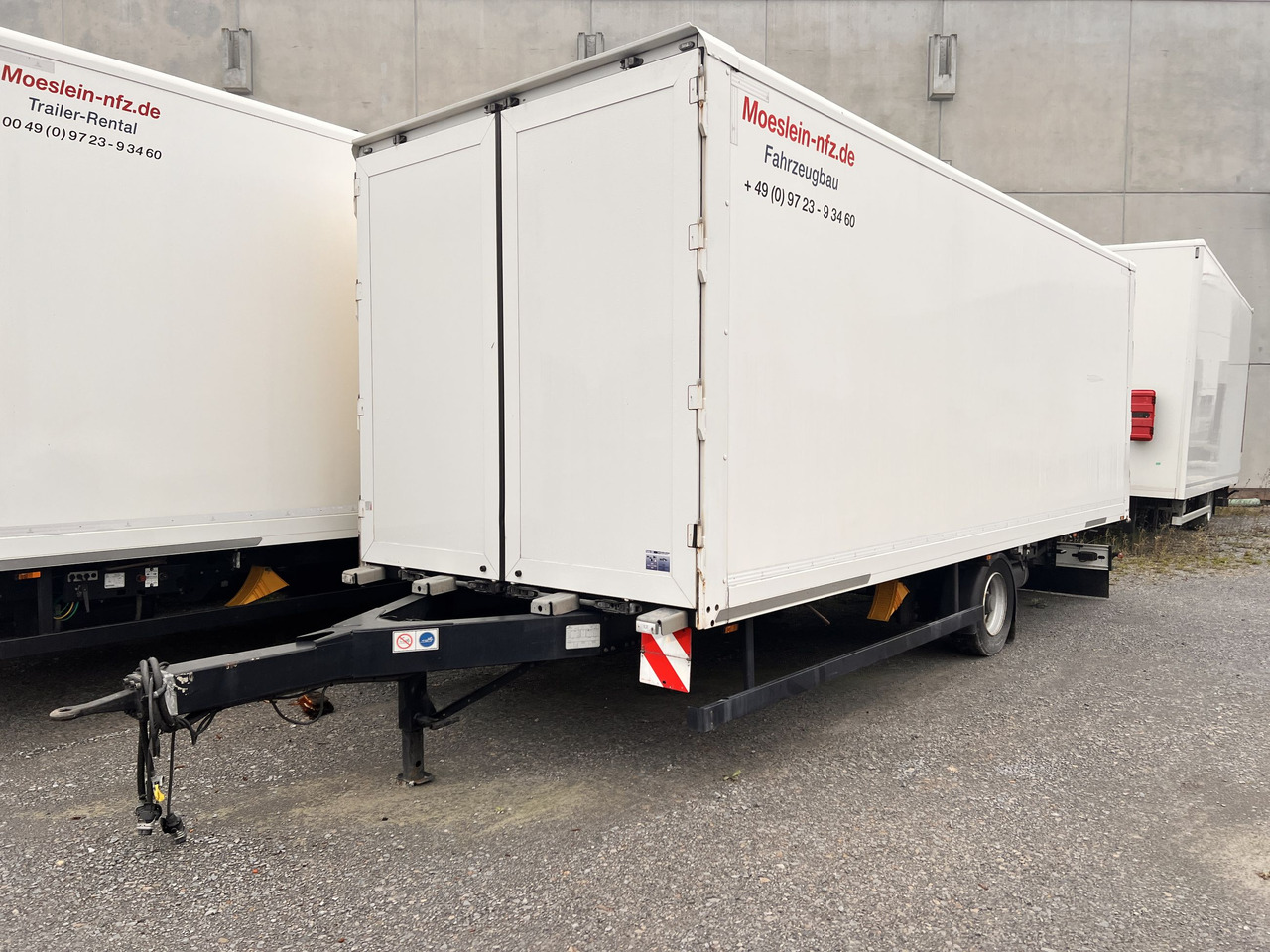 Möslein EK 1- D 7,3 1 Achs Kofferanhänger Durchladen7,08 m lang - Remorque fourgon: photos 2 Möslein EK 1- D 7,3 1 Achs Kofferanhänger Durchladen7,08 m lang - Remorque fourgon: photos 2