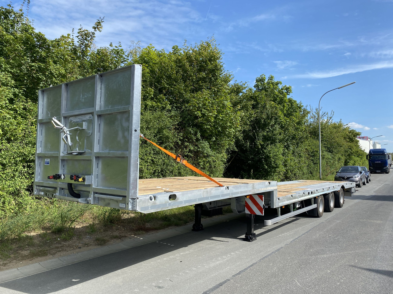 Möslein ST 3-Plato 9,4 3 Achs Satteltieflader Plato 45 t GGfür Fertigteile, Baumaschinen oder Container - Semi-remorque plateau: photos 3 Möslein ST 3-Plato 9,4 3 Achs Satteltieflader Plato 45 t GGfür Fertigteile, Baumaschinen oder Container - Semi-remorque plateau: photos 3