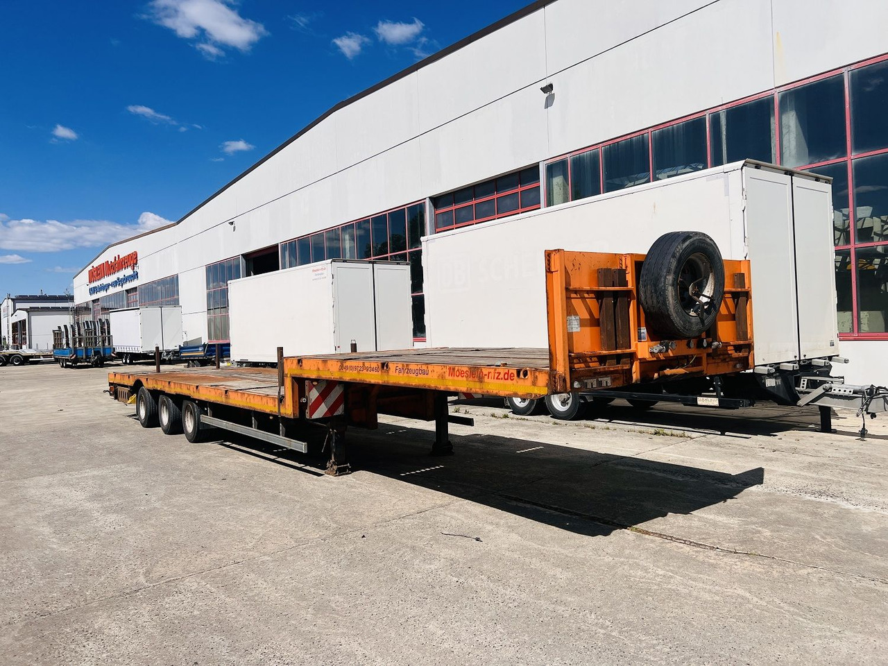 Möslein STO 3 Schwebheim 3 Achs Satteltieflader Plato 45 t GGfür Fertigteile, Baumaschinen oder Container - Semi-remorque surbaissé: photos 3 Möslein STO 3 Schwebheim 3 Achs Satteltieflader Plato 45 t GGfür Fertigteile, Baumaschinen oder Container - Semi-remorque surbaissé: photos 3