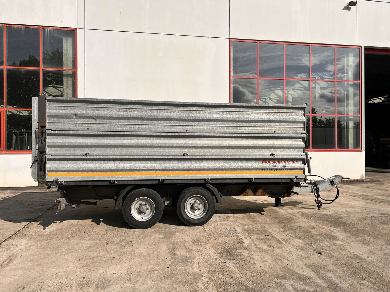 Möslein TDS 13 Schwebheim  13 t Tandemkipper- Tieflader, Aufsatzbordwände - Remorque benne: photos 3 Möslein TDS 13 Schwebheim  13 t Tandemkipper- Tieflader, Aufsatzbordwände - Remorque benne: photos 3