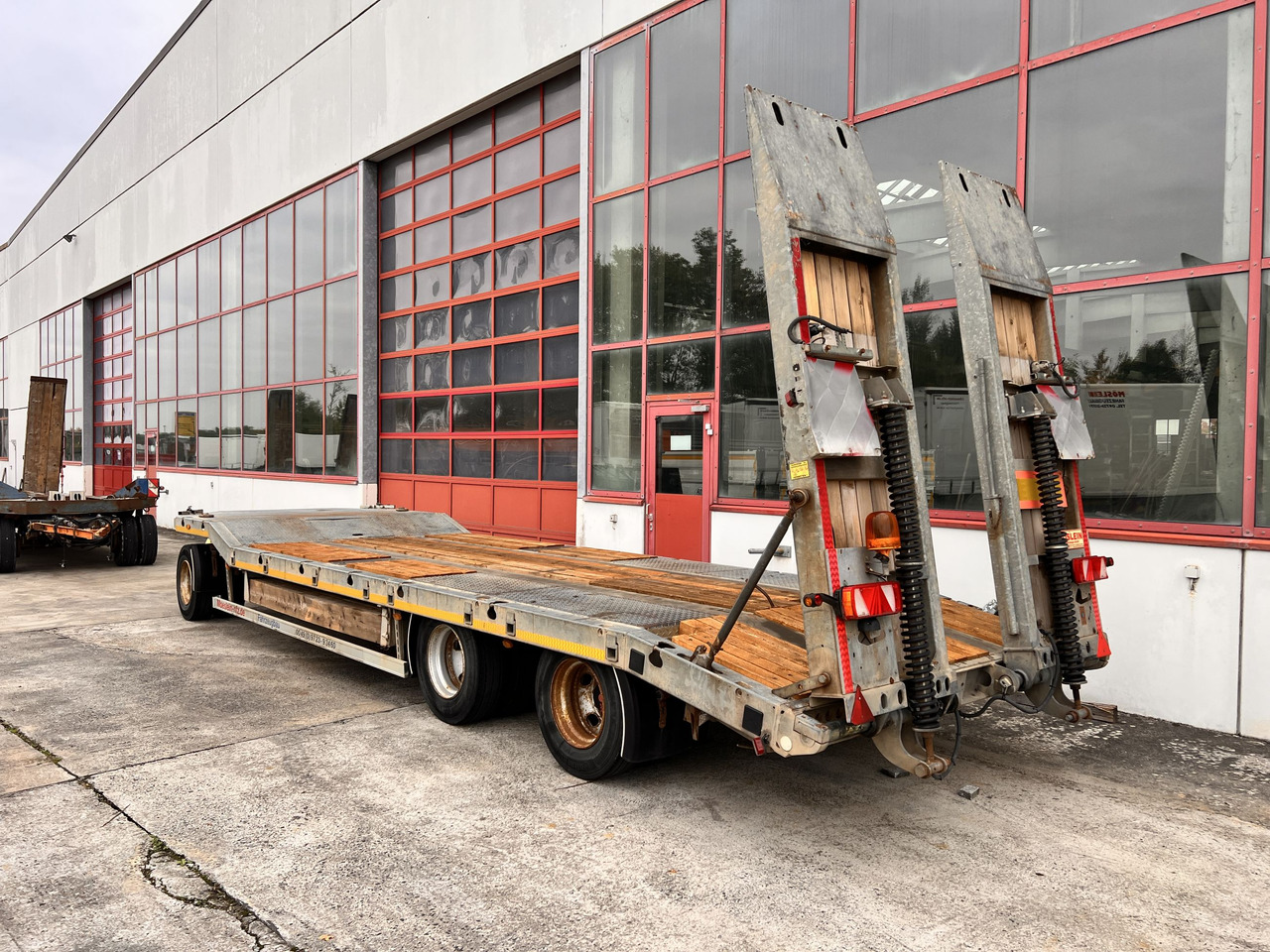 Möslein TF3 Schwebheim  3 Achs Tiefladeranhänger - Remorque porte-engin surbaissée: photos 3 Möslein TF3 Schwebheim  3 Achs Tiefladeranhänger - Remorque porte-engin surbaissée: photos 3