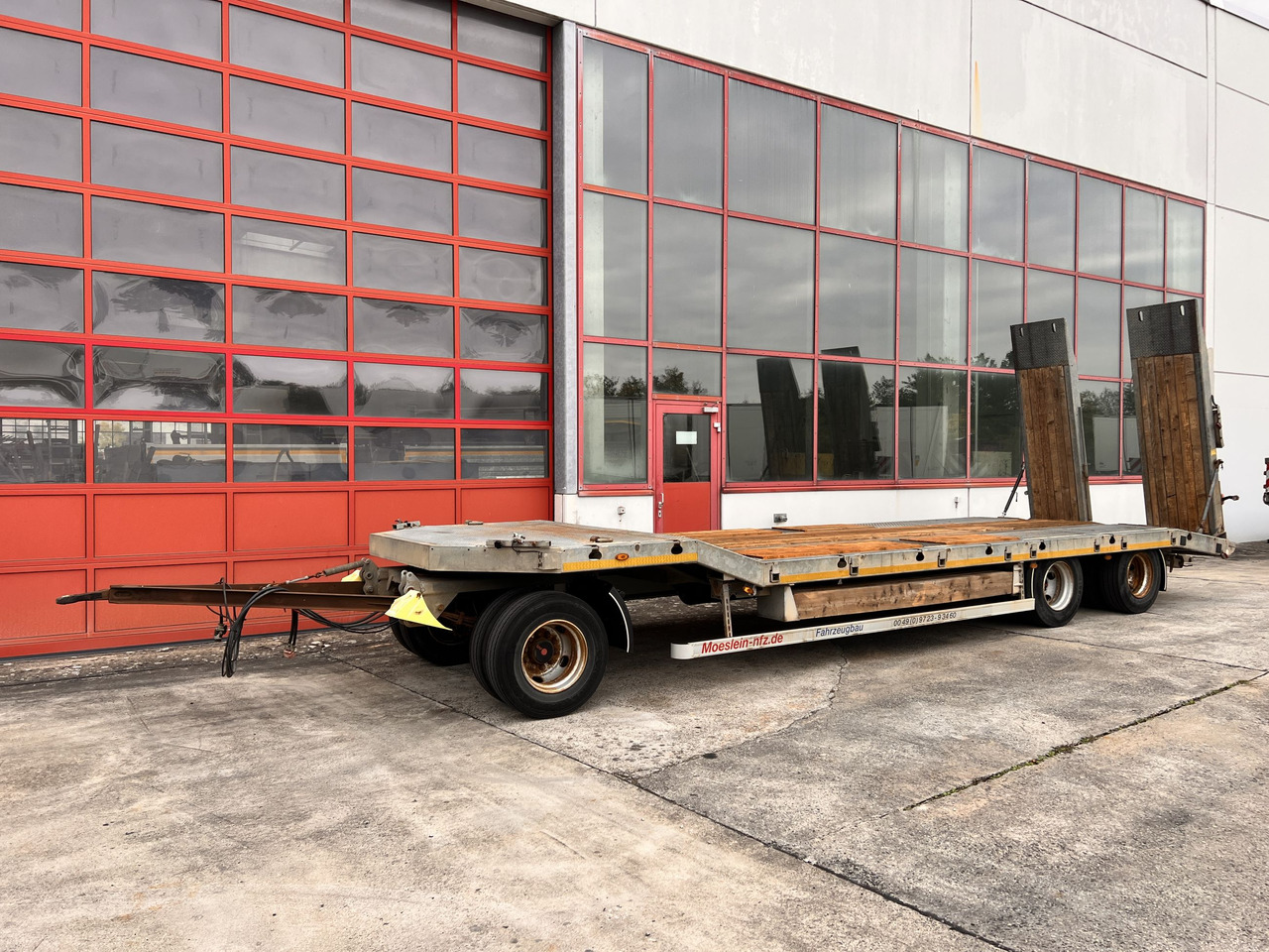 Möslein TF3 Schwebheim  3 Achs Tiefladeranhänger - Remorque porte-engin surbaissée: photos 5 Möslein TF3 Schwebheim  3 Achs Tiefladeranhänger - Remorque porte-engin surbaissée: photos 5