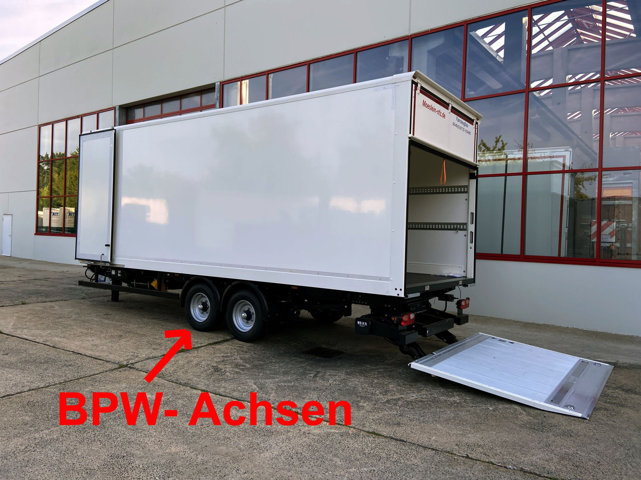 Remorque fourgon neuf Möslein TK0105D-L Weiß  Tandem Koffer, Ladebordwand 1,5 t + DurchladbarNeufahrzeug --: photos 9