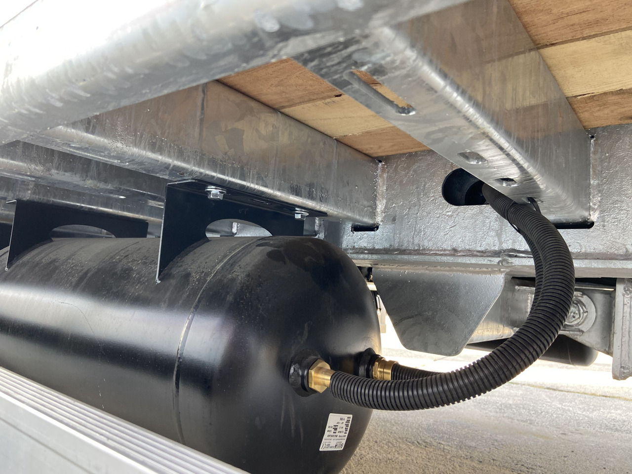 Möslein TT21- 7,2 21 t Tandemtieflader, Luftgefedert, NEU - Remorque porte-engin surbaissée: photos 3 Möslein TT21- 7,2 21 t Tandemtieflader, Luftgefedert, NEU - Remorque porte-engin surbaissée: photos 3