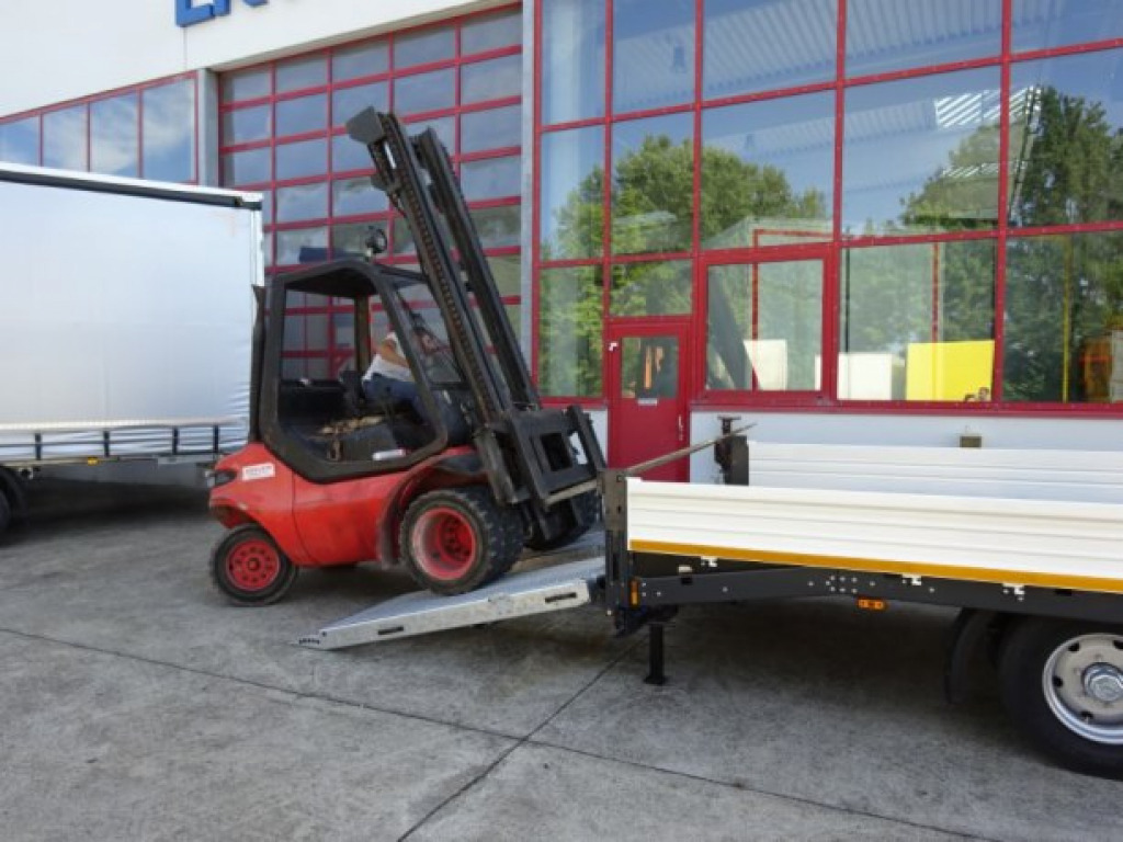 Möslein TTT 11-6,2 BR Weiß Tandemtieflader mit breiten RampenNeufahrzeug - Remorque porte-engin surbaissée: photos 3 Möslein TTT 11-6,2 BR Weiß Tandemtieflader mit breiten RampenNeufahrzeug - Remorque porte-engin surbaissée: photos 3