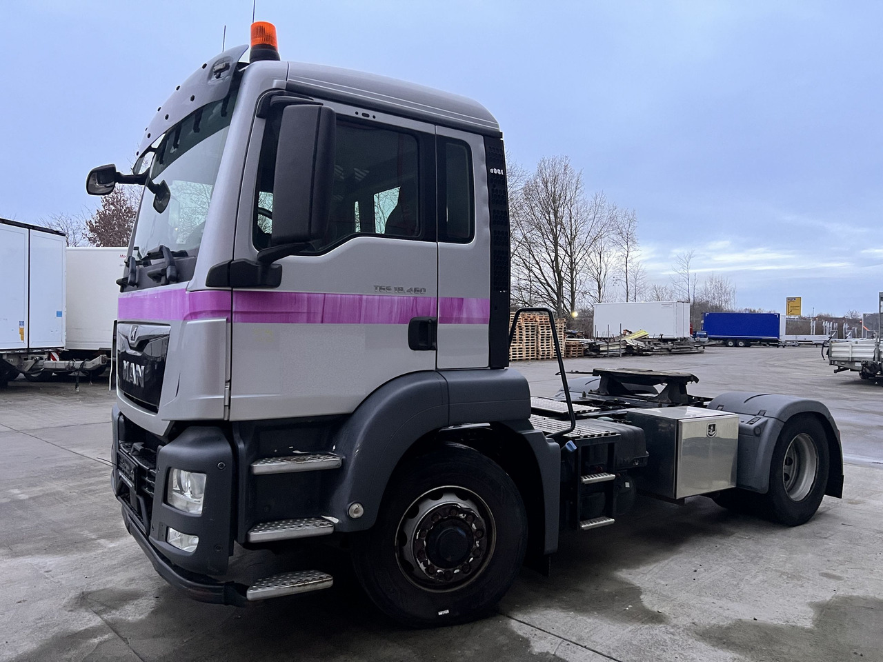 MAN Truck & Bus K1ACB TGS 18.4604x4 - Tracteur routier: photos 1 MAN Truck & Bus K1ACB TGS 18.4604x4 - Tracteur routier: photos 1