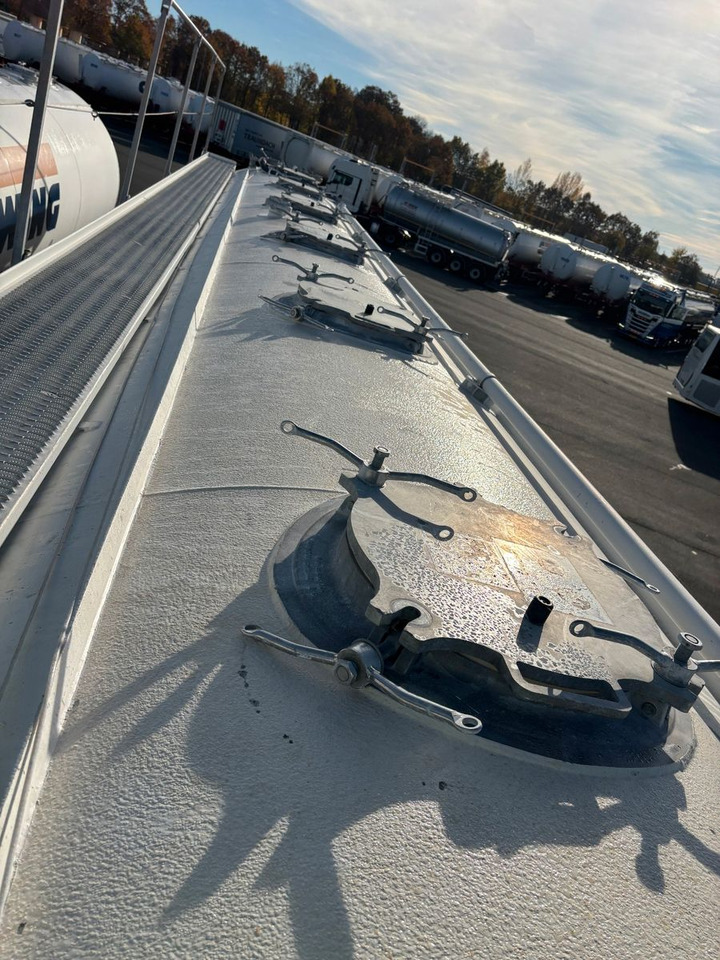 Feldbinder KIP 60.3 E-Hydraulik - Citerne pulvérulente: photos 5 Feldbinder KIP 60.3 E-Hydraulik - Citerne pulvérulente: photos 5