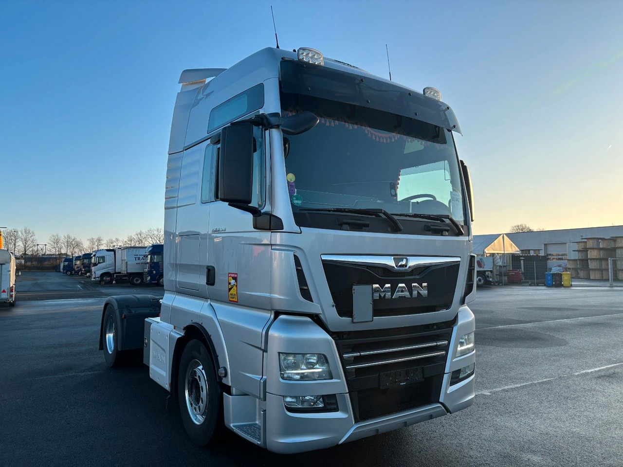 MAN TGX 18.510 XXL Retarder ACC LGS - Tracteur routier: photos 3 MAN TGX 18.510 XXL Retarder ACC LGS - Tracteur routier: photos 3