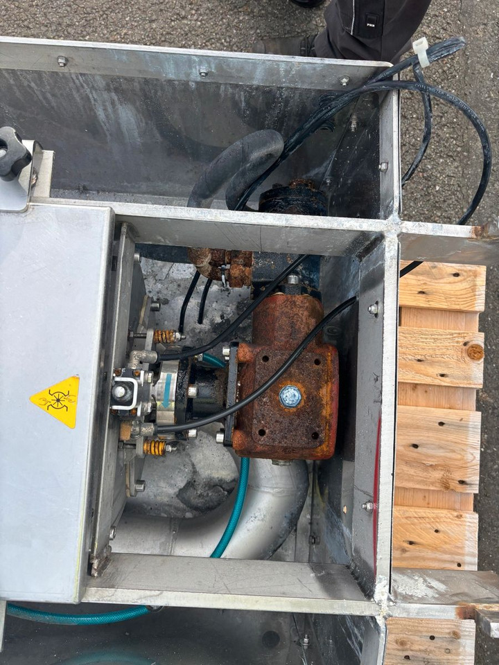 Zellradschleuse Eriksen TWBR22-N - Citerne pulvérulente: photos 3 Zellradschleuse Eriksen TWBR22-N - Citerne pulvérulente: photos 3