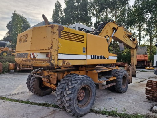 LIEBHERR A912 LITRONIC (PIEZAS / DESGUACE) - Pelle sur pneus: photos 4 LIEBHERR A912 LITRONIC (PIEZAS / DESGUACE) - Pelle sur pneus: photos 4
