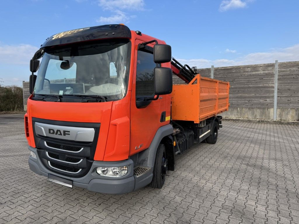 DAF FA LF 180 8t / Abrollkipper, Ladekran Containe - Camion ampliroll, Camion grue: photos 2 DAF FA LF 180 8t / Abrollkipper, Ladekran Containe - Camion ampliroll, Camion grue: photos 2