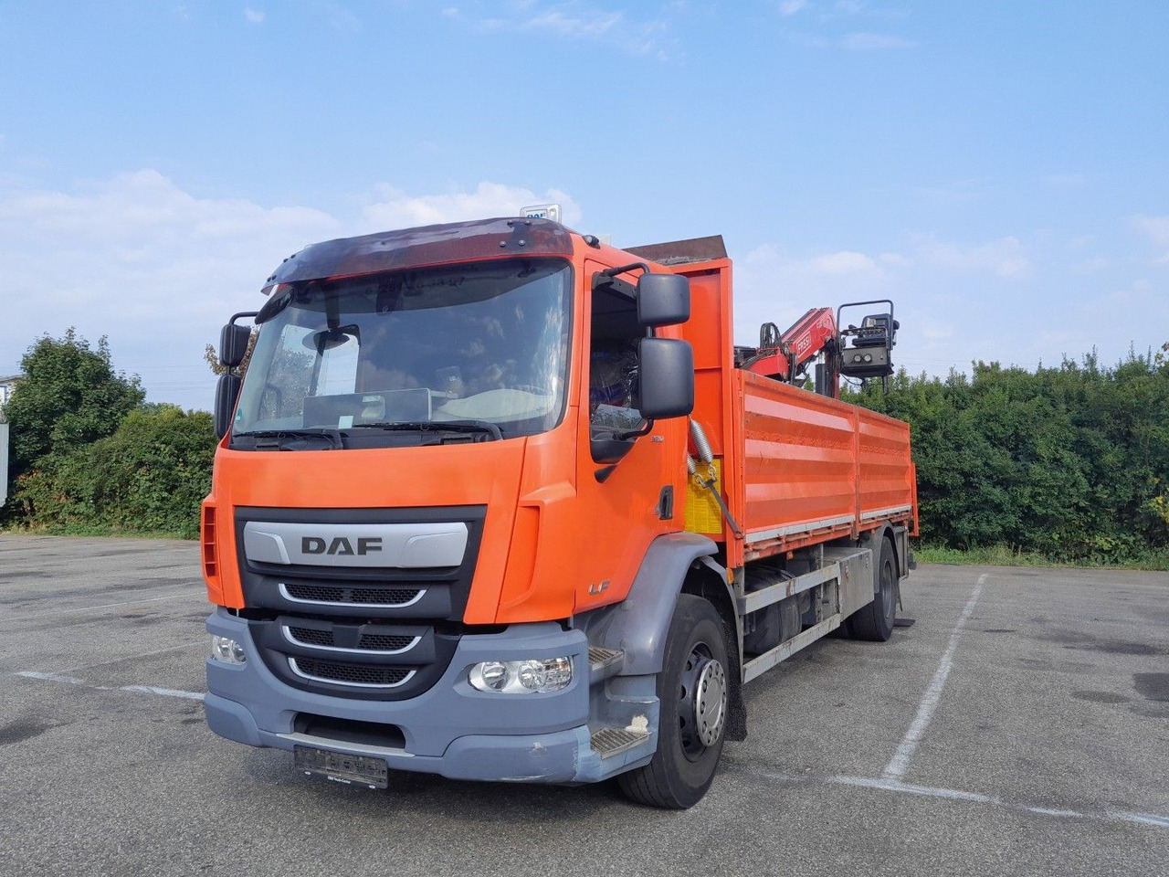 DAF FA LF 320 19t Fassi Kran - Camion plateau, Camion grue: photos 1 DAF FA LF 320 19t Fassi Kran - Camion plateau, Camion grue: photos 1