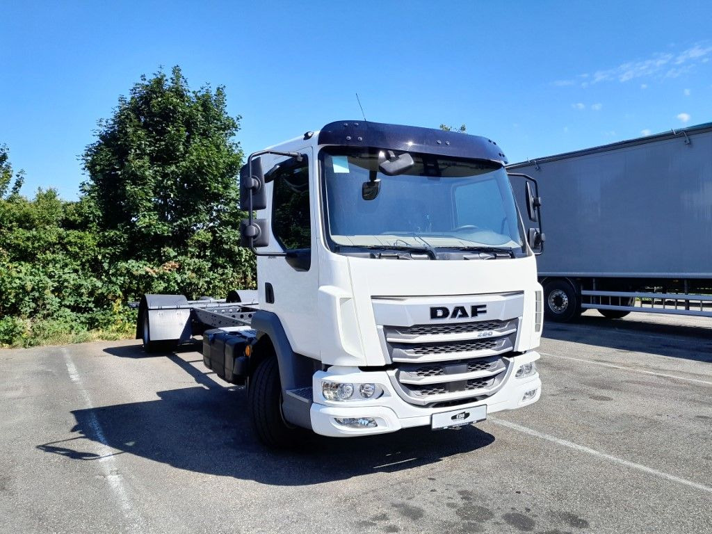 DAF FA XB 260 12t - Châssis cabine: photos 3 DAF FA XB 260 12t - Châssis cabine: photos 3