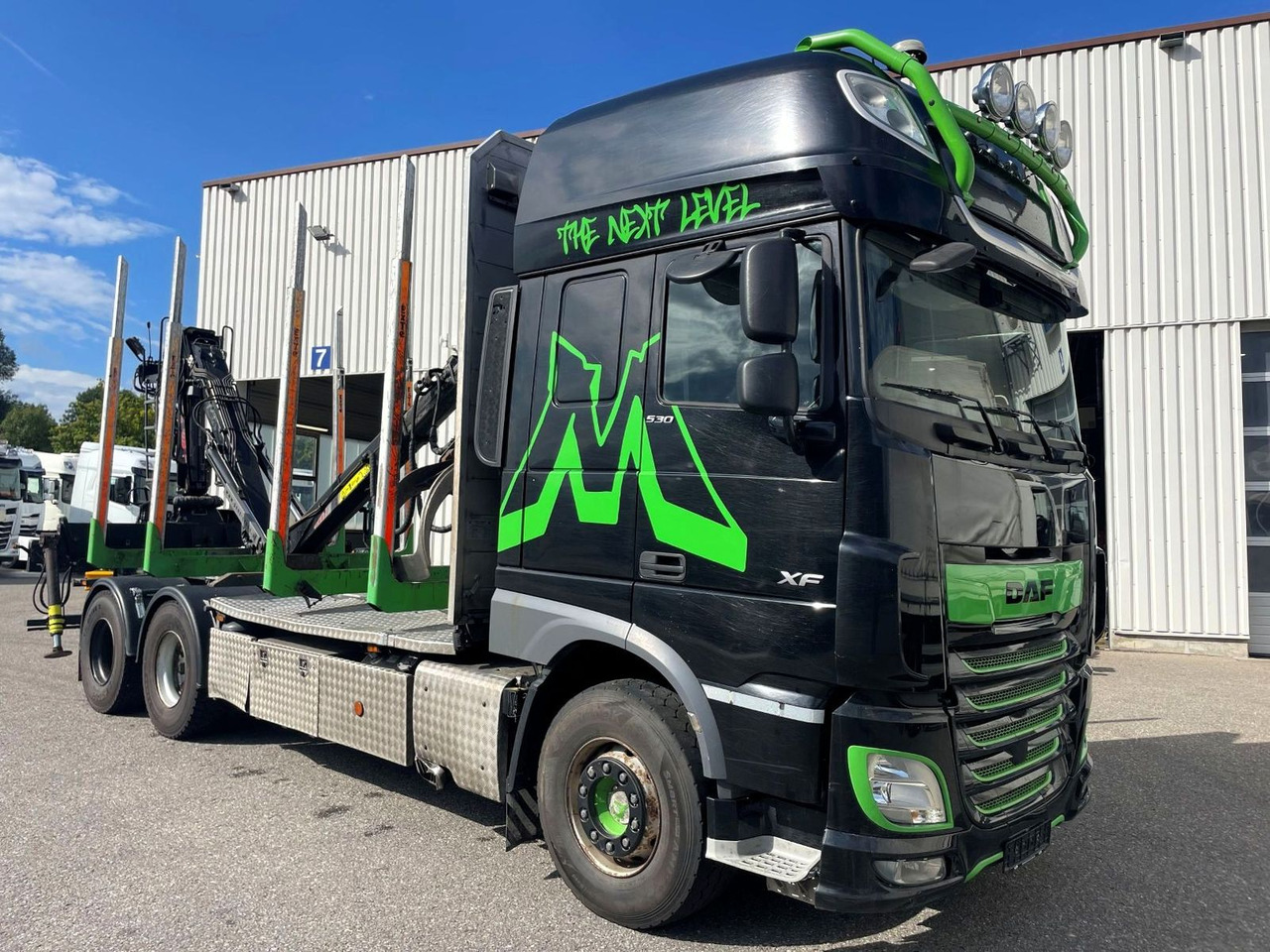 DAF FAT XF 530 SSC, Holztransport, Greifer mit Säge - Camion grumier, Camion grue: photos 1 DAF FAT XF 530 SSC, Holztransport, Greifer mit Säge - Camion grumier, Camion grue: photos 1