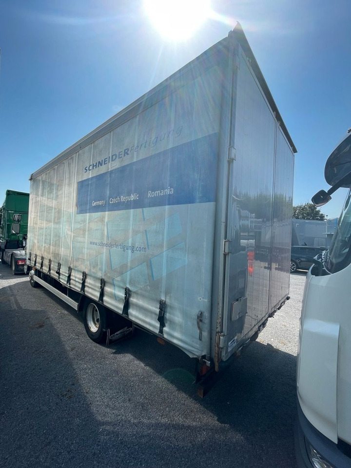 DAF LF45.180 - Utilitaire rideaux coulissants (PLSC): photos 4 DAF LF45.180 - Utilitaire rideaux coulissants (PLSC): photos 4