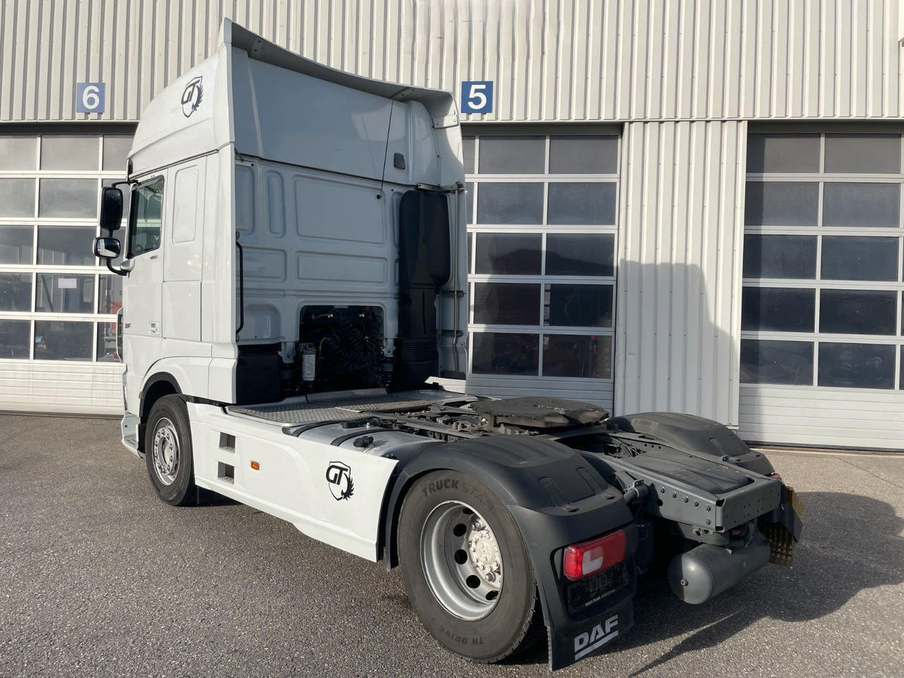 DAF FT XF480 SSC, 2x Tank, Standklima, Lampenbügel - Tracteur routier: photos 4 DAF FT XF480 SSC, 2x Tank, Standklima, Lampenbügel - Tracteur routier: photos 4