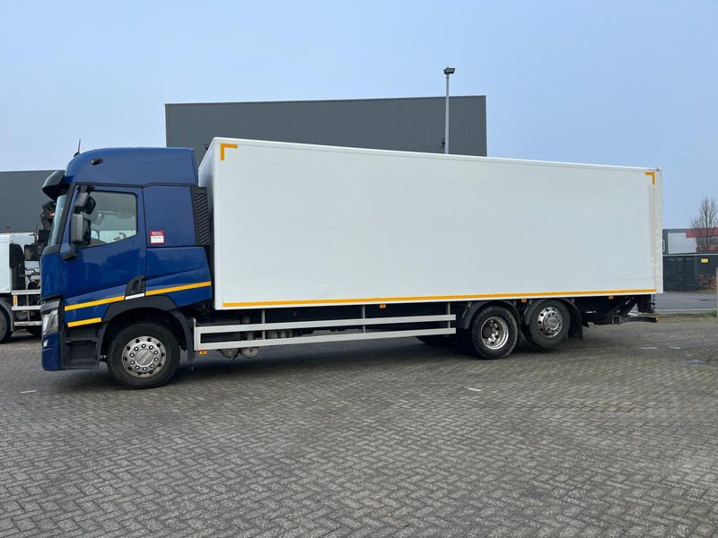 Renault T-11 SLEEPERCAB 380 P6X2 COMFORT - Camion fourgon: photos 3 Renault T-11 SLEEPERCAB 380 P6X2 COMFORT - Camion fourgon: photos 3