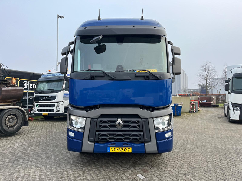 Renault T-11 SLEEPERCAB 380 P6X2 COMFORT - Camion fourgon: photos 4 Renault T-11 SLEEPERCAB 380 P6X2 COMFORT - Camion fourgon: photos 4