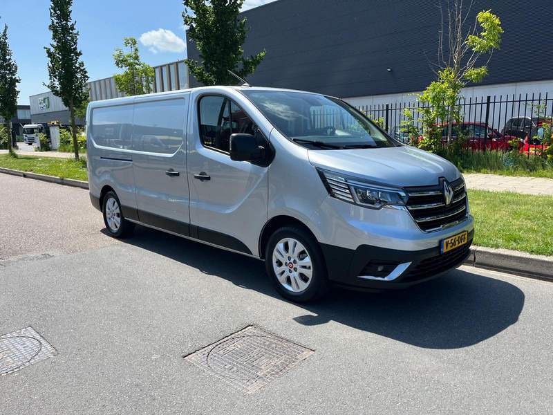 Fourgonnette, Utilitaire électrique Renault Trafic E-Tech Red L2 H1, Airco, Nav, Camera: photos 6