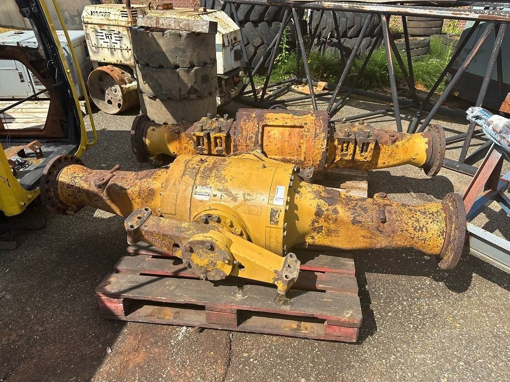 CAT 950 G rear axel 126-7845 - Essieu et pièces pour Engins de chantier: photos 1 CAT 950 G rear axel 126-7845 - Essieu et pièces pour Engins de chantier: photos 1