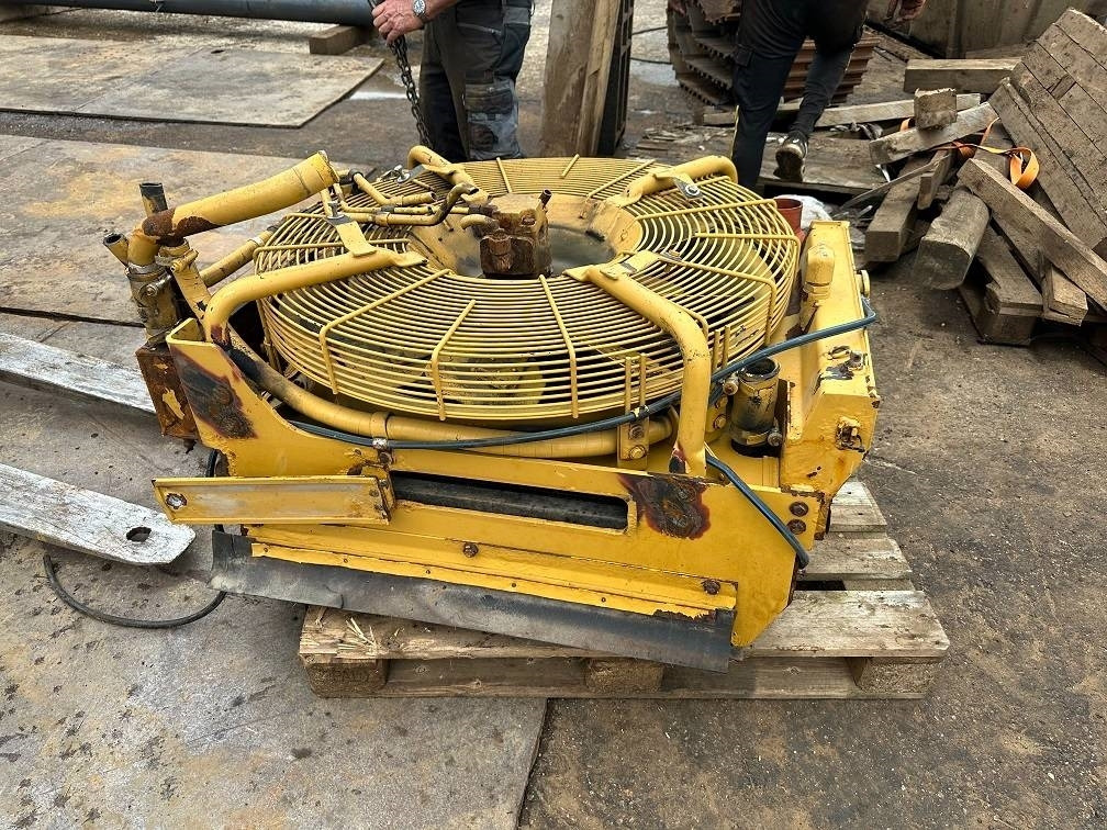 CAT 950g radiator - Radiateur pour Engins de chantier: photos 4 CAT 950g radiator - Radiateur pour Engins de chantier: photos 4