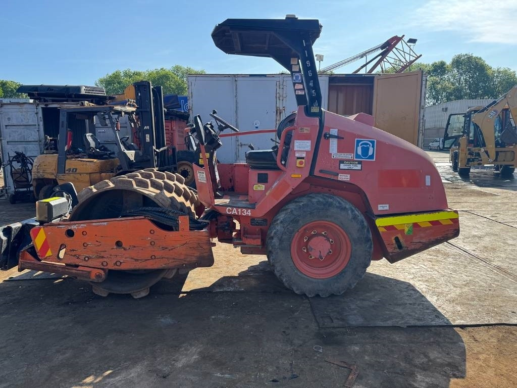 Dynapac CA 134 PD - Compacteur mixte: photos 1 Dynapac CA 134 PD - Compacteur mixte: photos 1