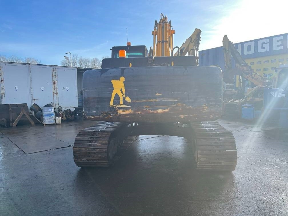 JCB JS 200 - Pelle sur chenille: photos 4 JCB JS 200 - Pelle sur chenille: photos 4