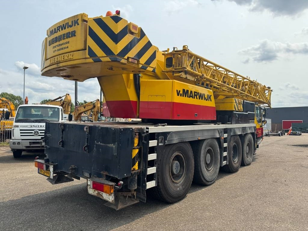 Liebherr LTM 1070-4.1 - Grue tout-terrain: photos 4 Liebherr LTM 1070-4.1 - Grue tout-terrain: photos 4