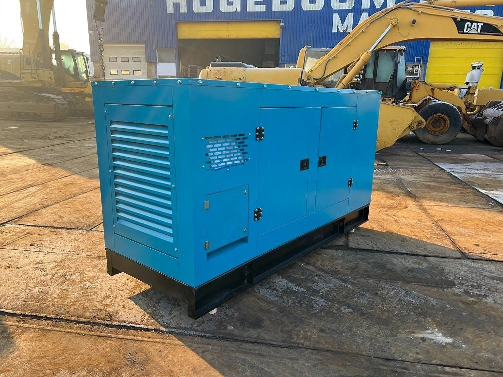 Ricardo 200KVA (160KW) SILENT GENERATOR 3 PHASE 50HZ 400V - Groupe électrogène: photos 4 Ricardo 200KVA (160KW) SILENT GENERATOR 3 PHASE 50HZ 400V - Groupe électrogène: photos 4