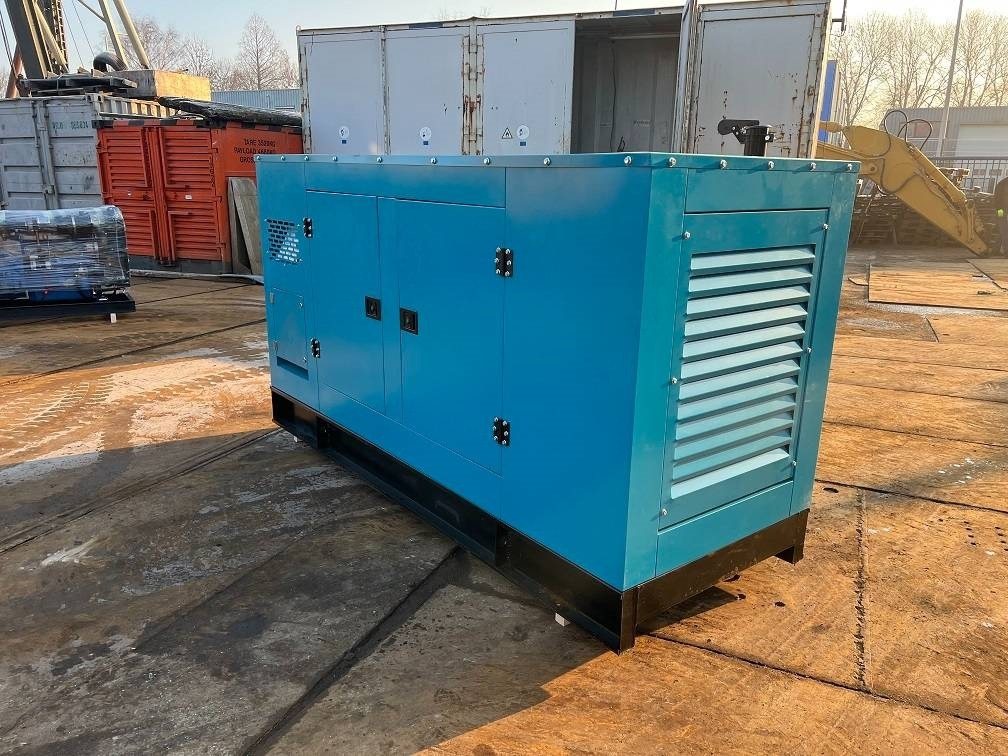 Ricardo 200KVA (160KW) SILENT GENERATOR 3 PHASE 50HZ 400V - Groupe électrogène: photos 5 Ricardo 200KVA (160KW) SILENT GENERATOR 3 PHASE 50HZ 400V - Groupe électrogène: photos 5