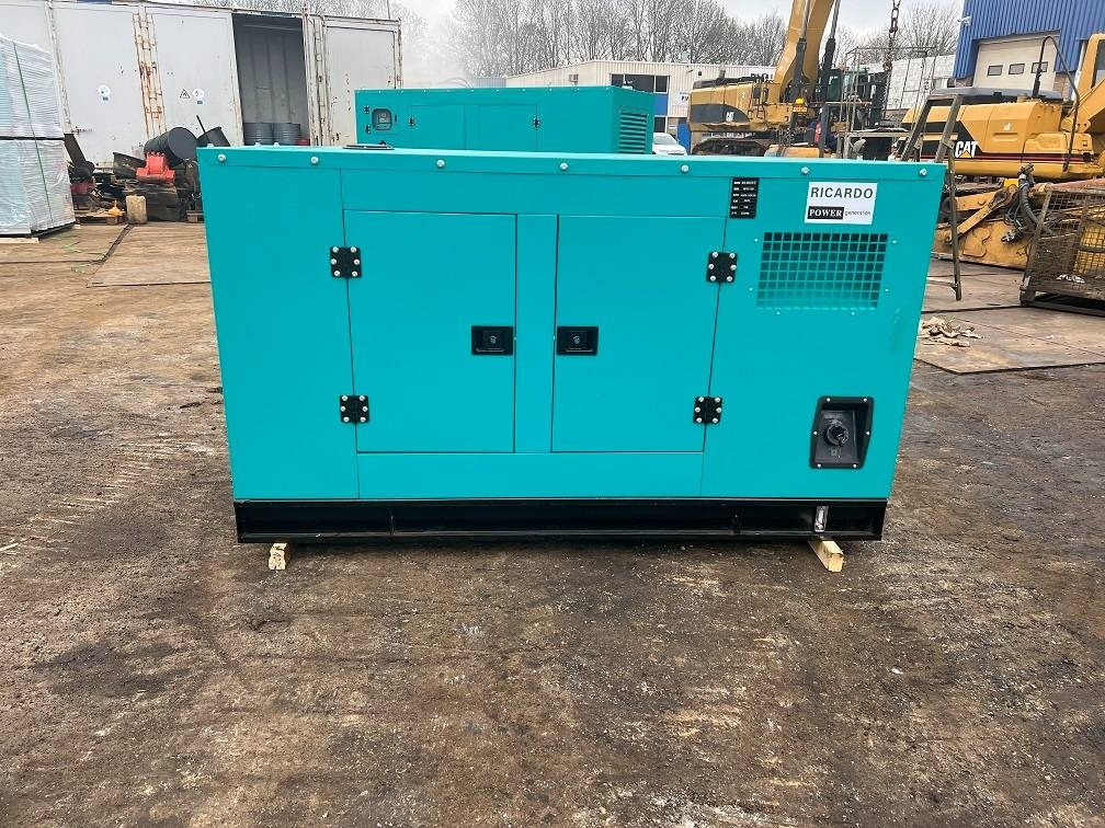 Ricardo 50KVA 40KW SILENT GENERATOR 3 PHASE 50HZ 400V NEW - Groupe électrogène: photos 5 Ricardo 50KVA 40KW SILENT GENERATOR 3 PHASE 50HZ 400V NEW - Groupe électrogène: photos 5