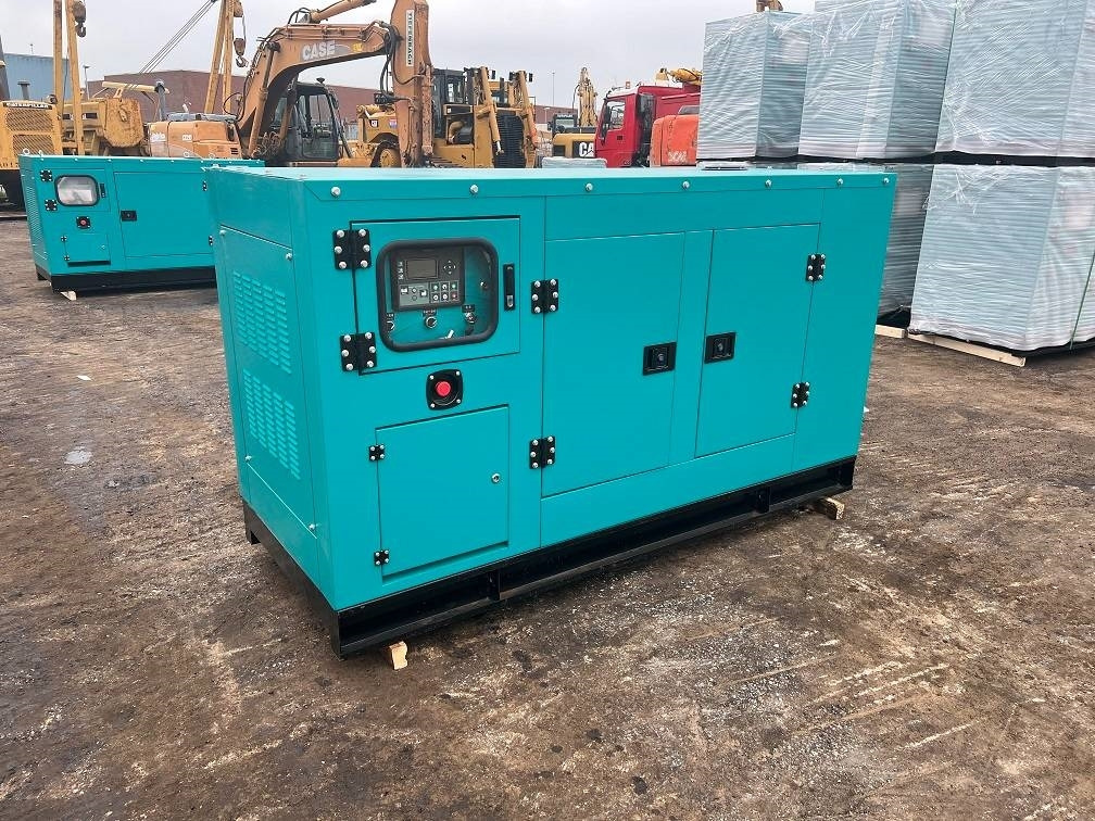 Ricardo 50KVA 40KW SILENT GENERATOR 3 PHASE 50HZ 400V NEW - Groupe électrogène: photos 1 Ricardo 50KVA 40KW SILENT GENERATOR 3 PHASE 50HZ 400V NEW - Groupe électrogène: photos 1