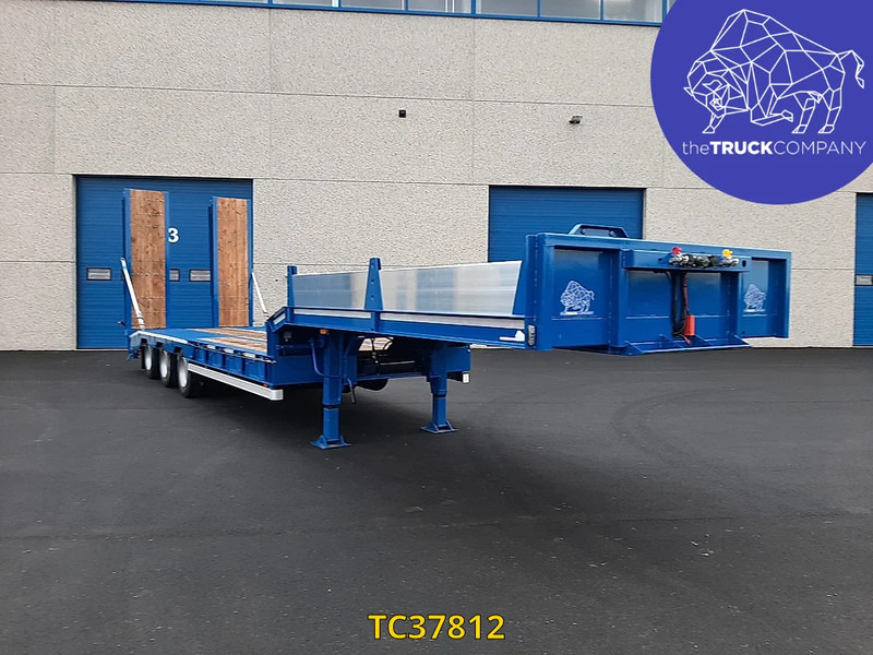 Hoet Trailers - Semi-remorque surbaissé: photos 1 Hoet Trailers - Semi-remorque surbaissé: photos 1