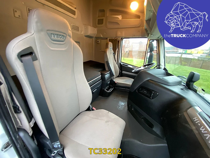 Camion à rideaux coulissants Iveco Stralis 420: photos 7
