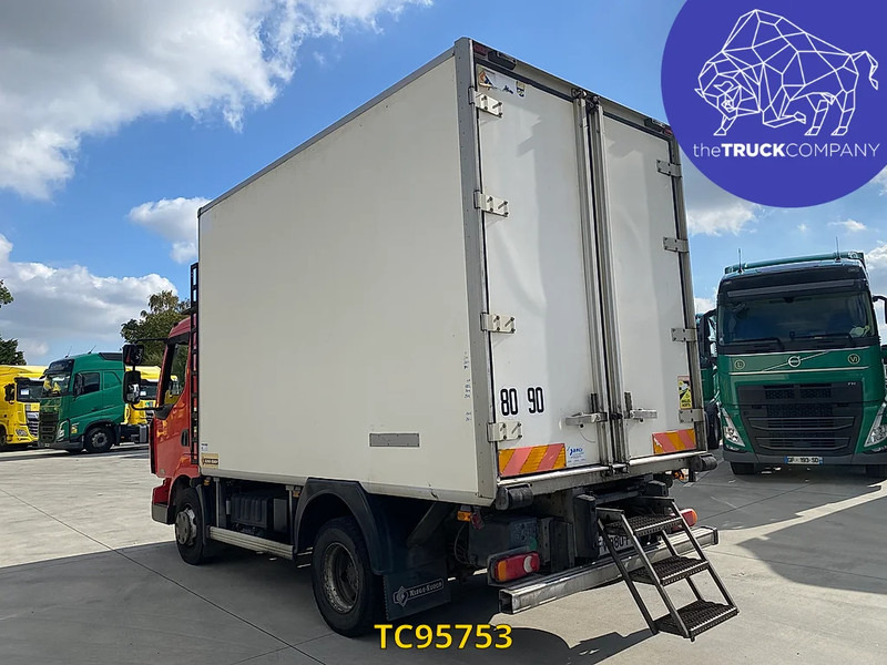 Renault Midlum 180 - Camion frigorifique: photos 3 Renault Midlum 180 - Camion frigorifique: photos 3