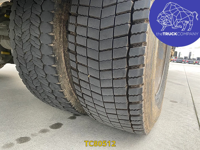 Camion fourgon Renault Midlum 240: photos 19 Camion fourgon Renault Midlum 240: photos 19