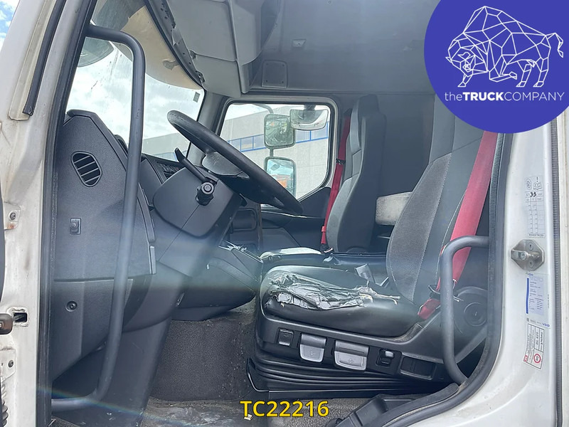 Renault Premium 280 - Camion fourgon: photos 2 Renault Premium 280 - Camion fourgon: photos 2